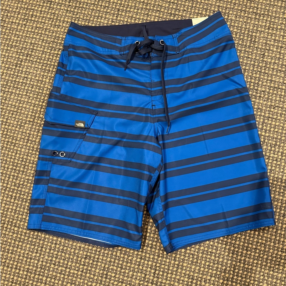 The North Face Board Shorts  Men’s Size 32 NWT